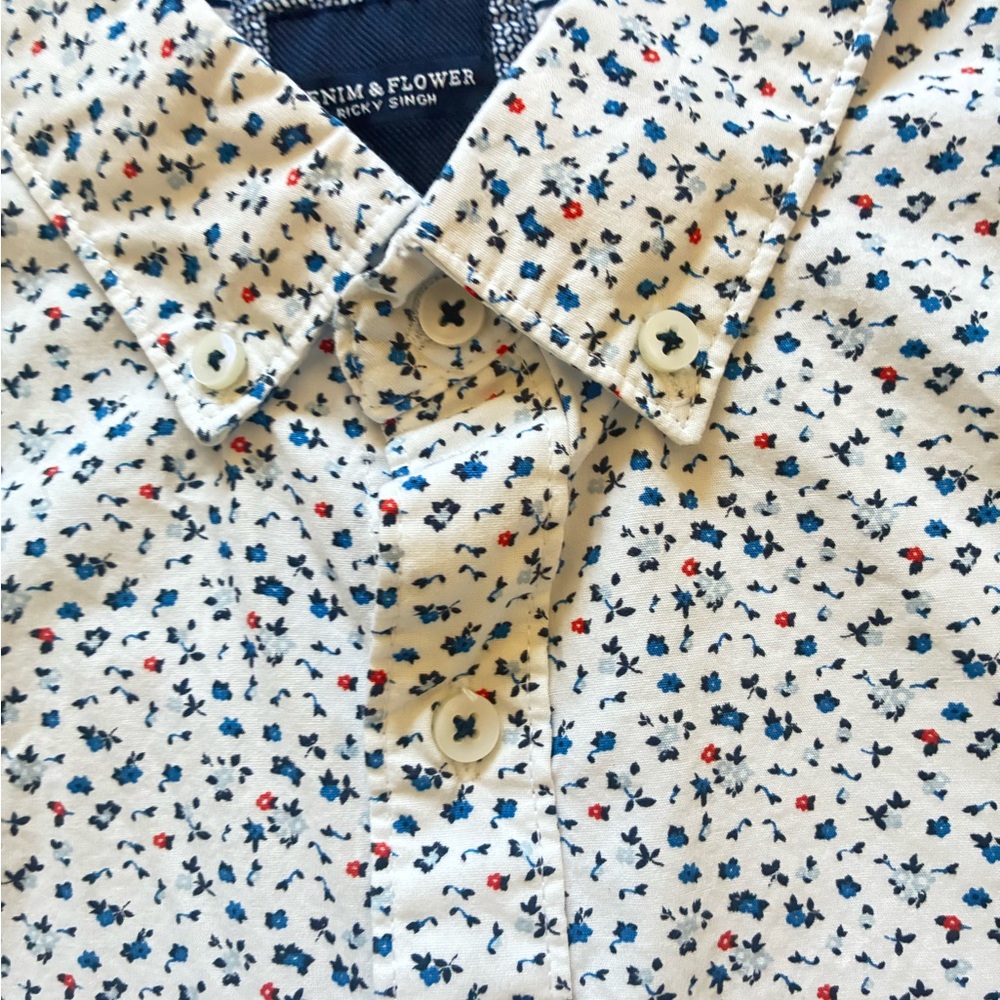 Denim & Flower Men's Casual Floral Shirt - White with Blue and Red XL - Picture 2 of 9